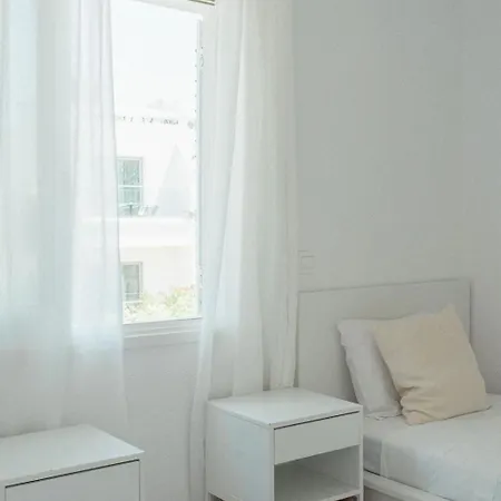 בית נופש Chlorakas Coastal 3 Bed, Steps To The Sea *