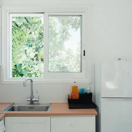 בית נופש Chlorakas Coastal 3 Bed, Steps To The Sea *