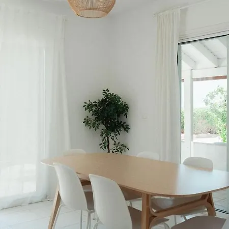 Chlorakas Coastal 3 Bed, Steps To The Sea