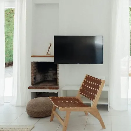 Chlorakas Coastal 3 Bed, Steps To The Sea